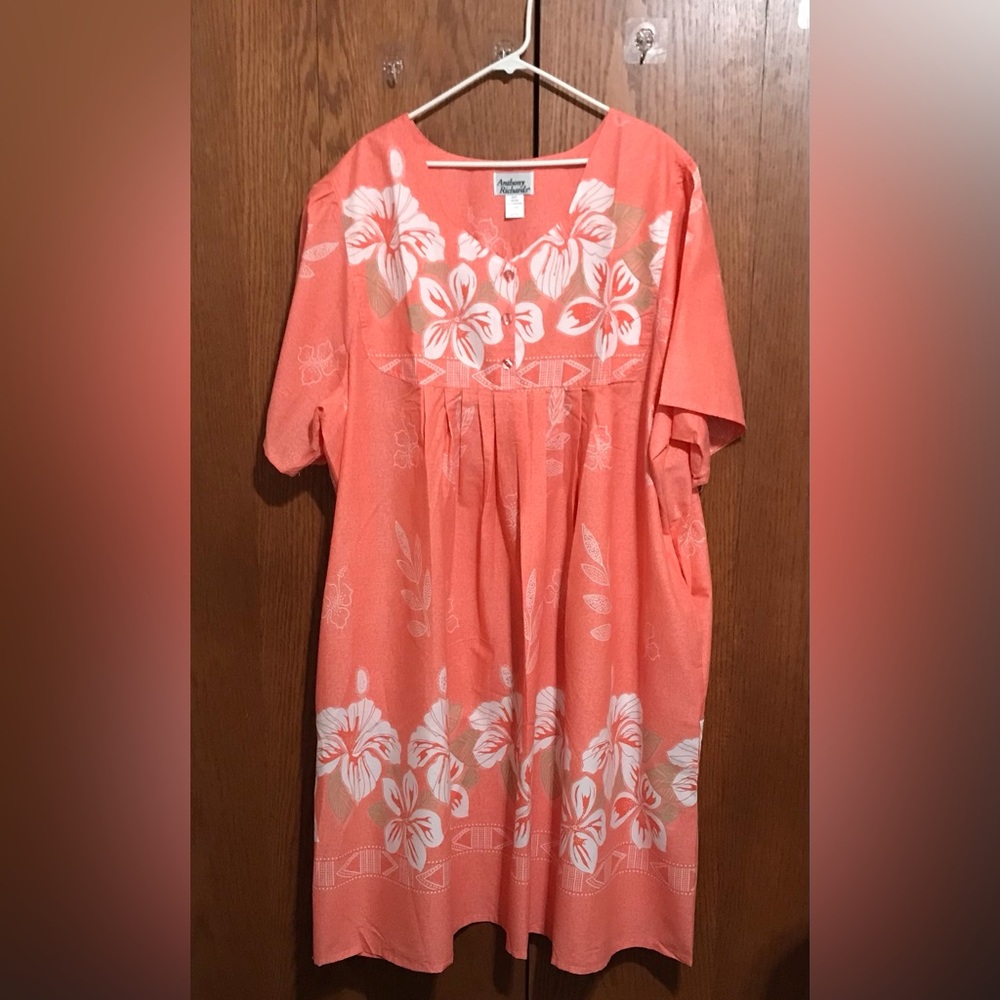 NWOT Anthony Richards Size 4X Printed Floral Nightgown Moo Moo Pockets